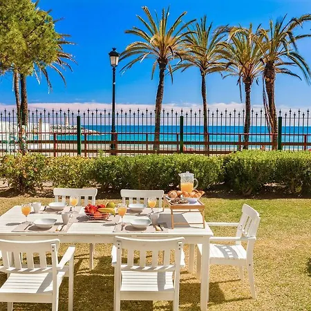 Ξενοδοχείο με διαμερίσματα Banus Beach