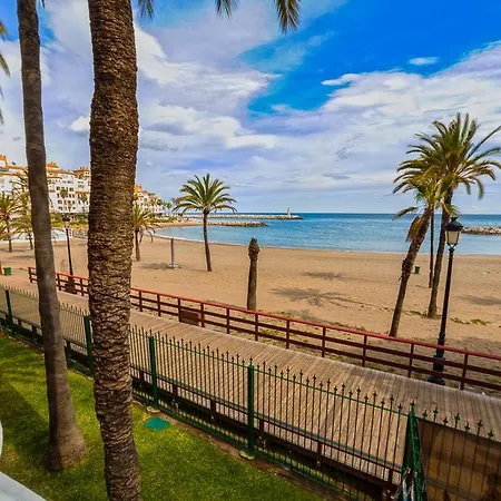 アパートホテル Banus Beach マルベーリャ