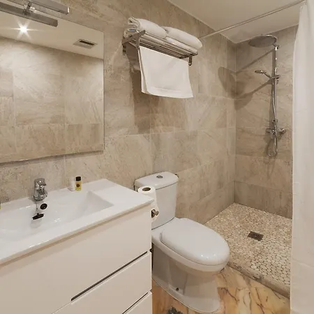 Banus Beach 4*
